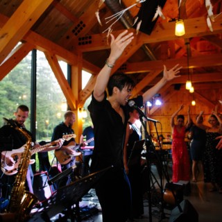 Mad River Barn Wedding - Giang