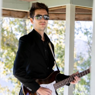 An Affair By the Lake Wedding